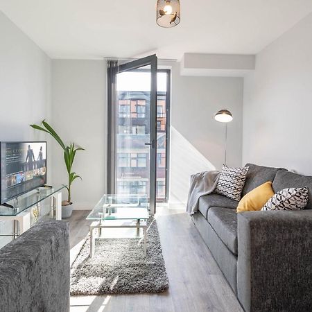 New Build - 2 Bed Snug Modern Apartment - Juliet Balcony - Roof Top Terrace - Digbeth, Birmingham City Centre - Free Netflix & Smart Tv Екстериор снимка