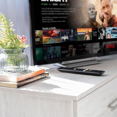 New Build - 2 Bed Snug Modern Apartment - Juliet Balcony - Roof Top Terrace - Digbeth, Birmingham City Centre - Free Netflix & Smart Tv Екстериор снимка