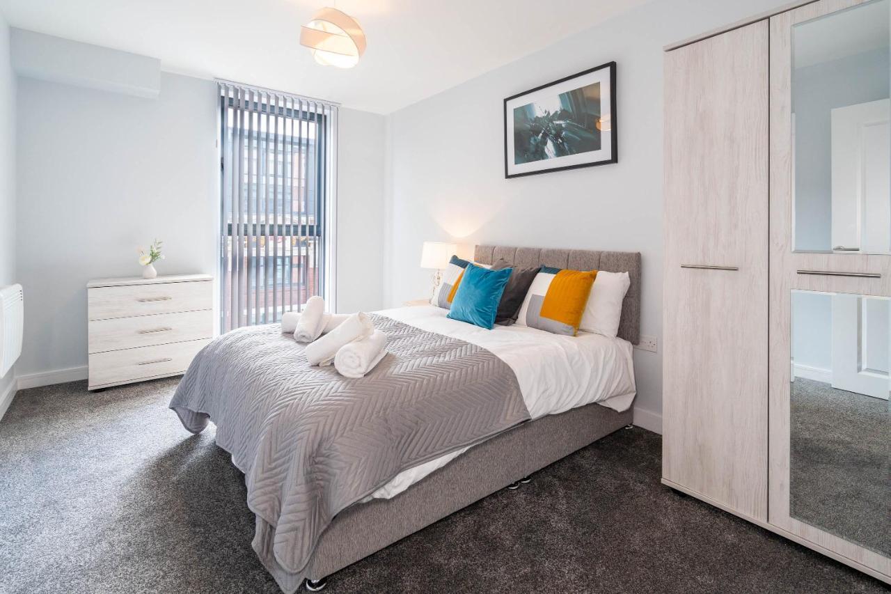 New Build - 2 Bed Snug Modern Apartment - Juliet Balcony - Roof Top Terrace - Digbeth, Birmingham City Centre - Free Netflix & Smart Tv Екстериор снимка