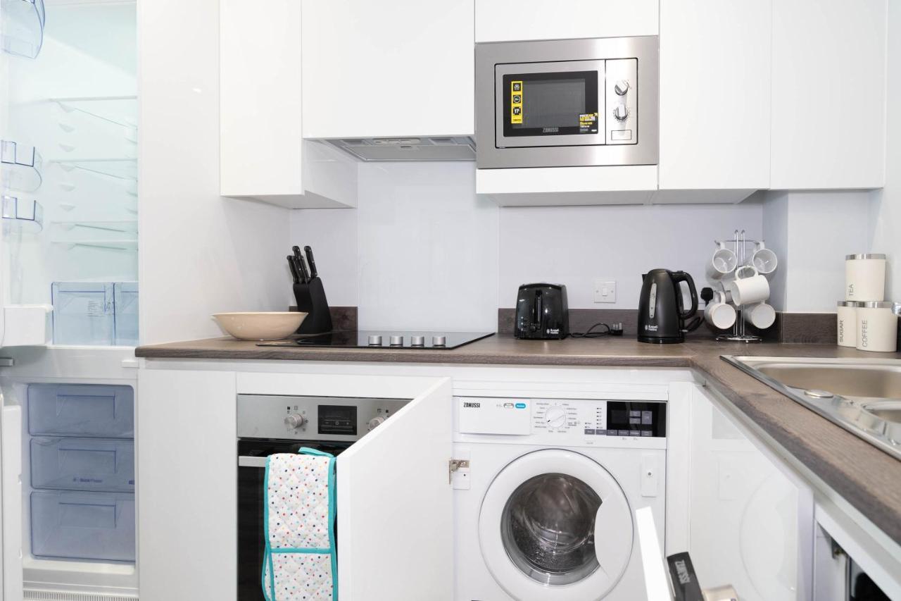 New Build - 2 Bed Snug Modern Apartment - Juliet Balcony - Roof Top Terrace - Digbeth, Birmingham City Centre - Free Netflix & Smart Tv Екстериор снимка