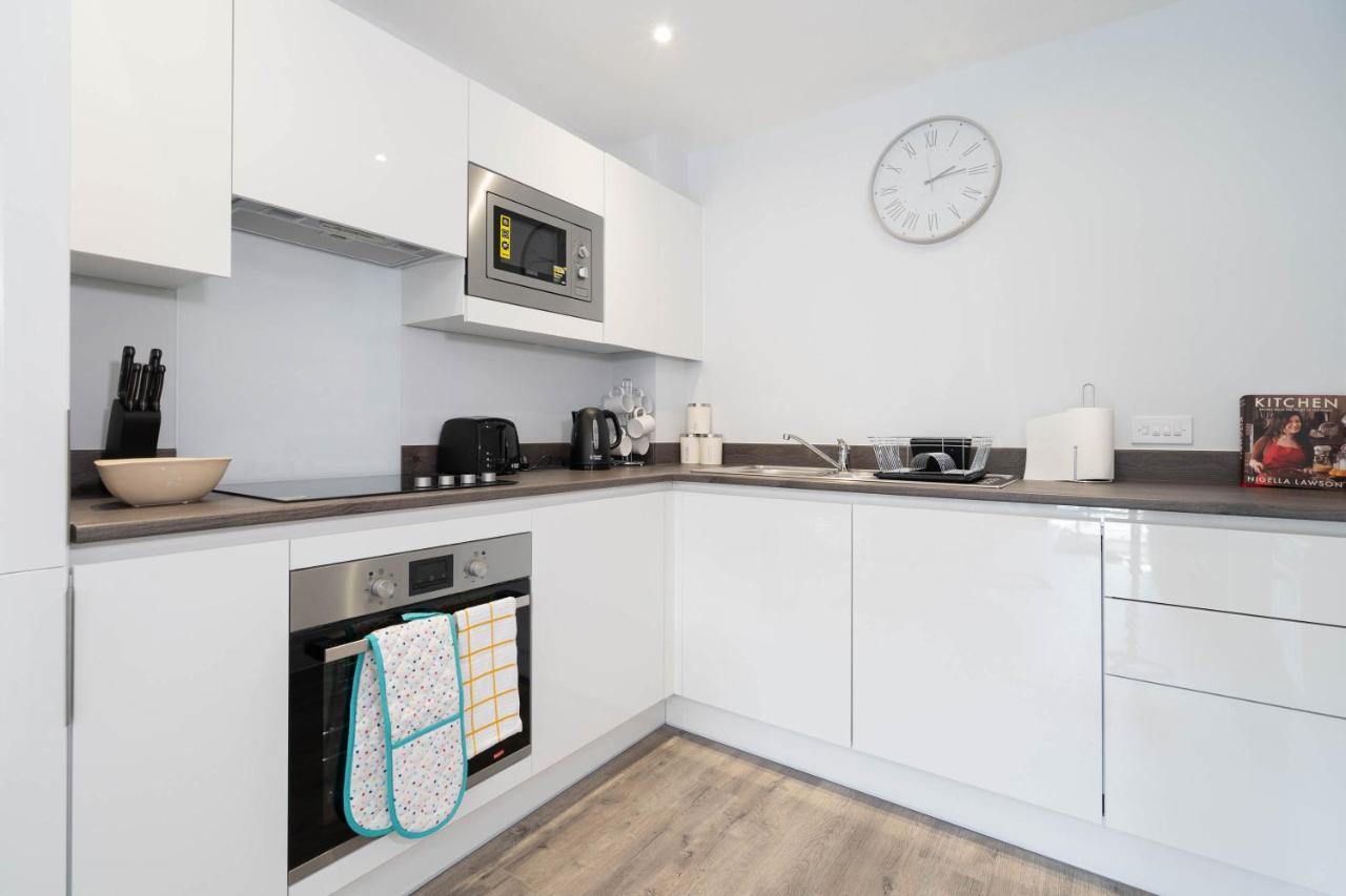 New Build - 2 Bed Snug Modern Apartment - Juliet Balcony - Roof Top Terrace - Digbeth, Birmingham City Centre - Free Netflix & Smart Tv Екстериор снимка